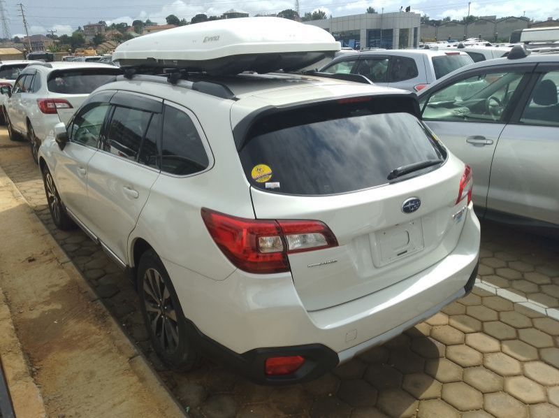 2014 Subaru Outback pictures