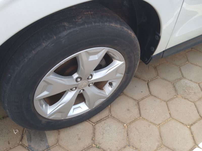 2013 Subaru Forester pictures