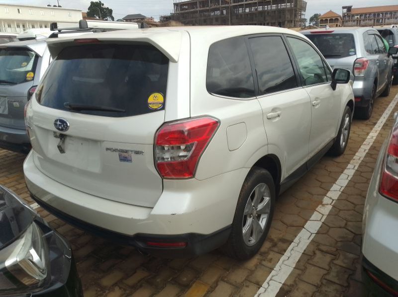2013 Subaru Forester pictures