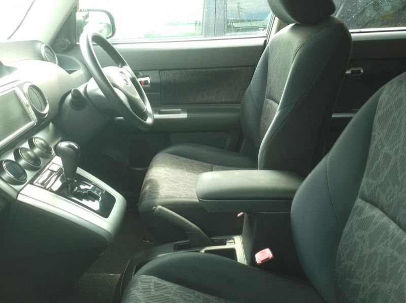 2010 Toyota Rumion pictures