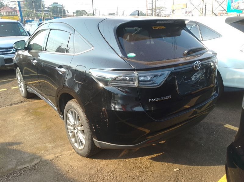 2016 Toyota Harrier pictures