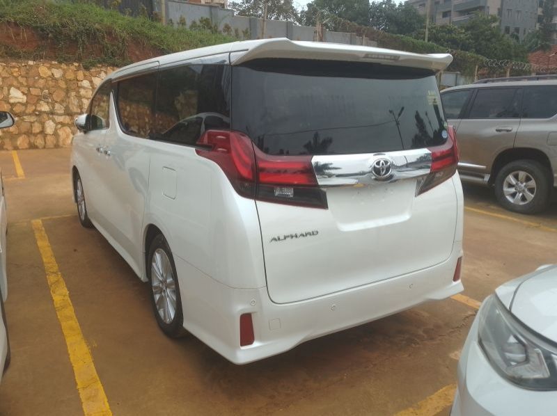 2015 Toyota Alphard pictures
