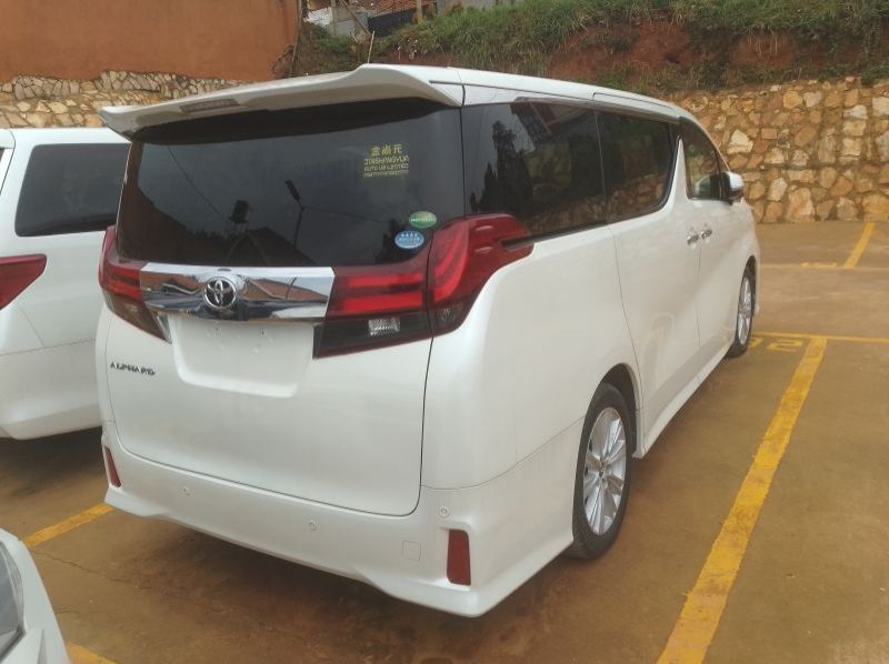 2015 Toyota Alphard pictures