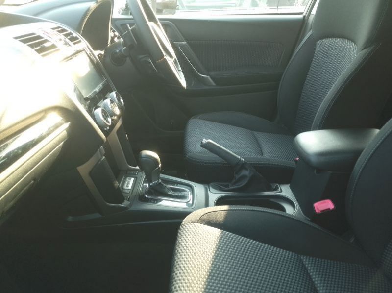 2016 Subaru Forester pictures