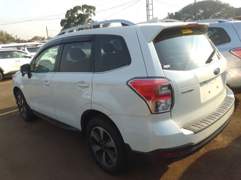 2016 Subaru Forester pictures