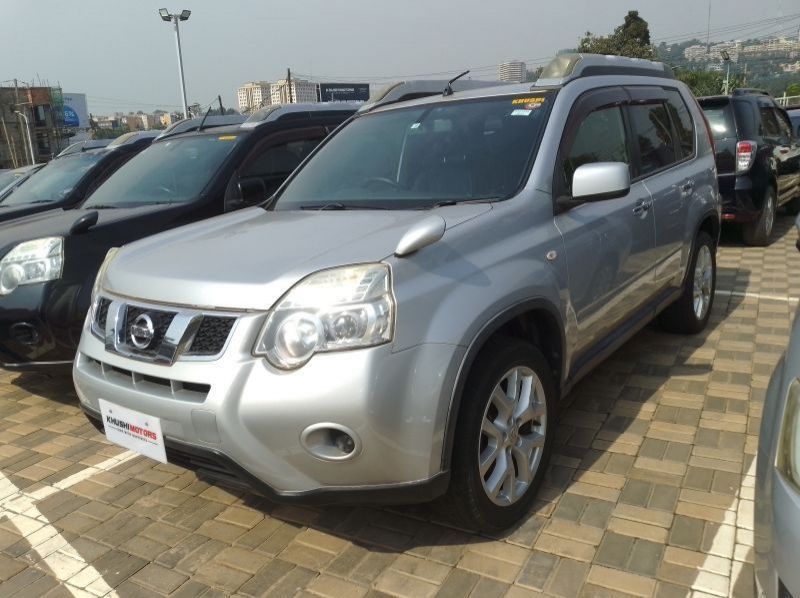 2012 Nissan X-TRAIL pictures