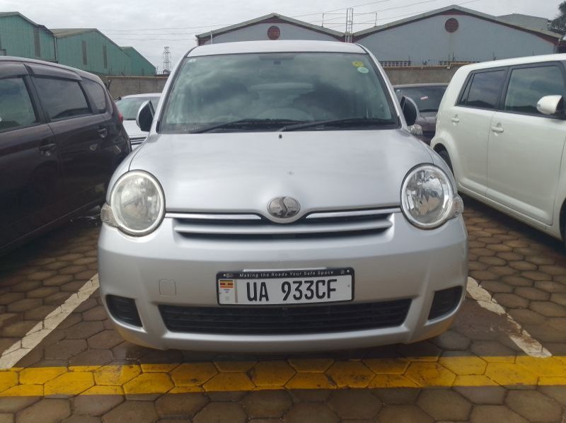 Used Toyota Sienta  for sale in Kampala, Uganda