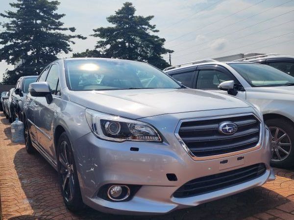 2015 Subaru Legacy pictures