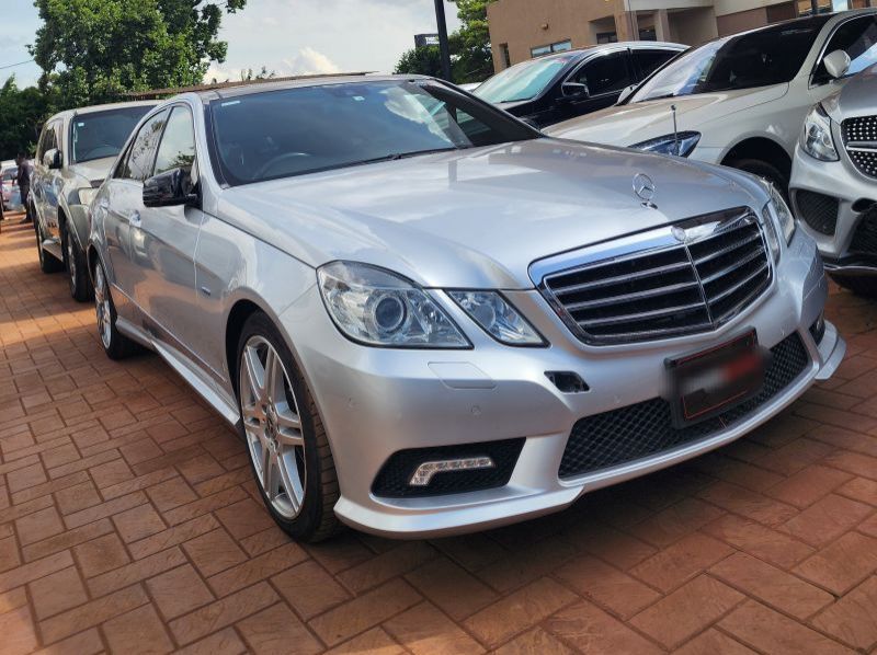 Used Mercedes-Benz E class  for sale in Kampala, Uganda