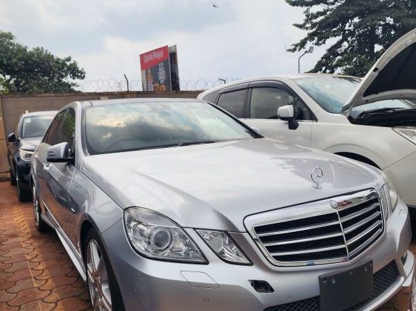 Used Mercedes-Benz E250  for sale in Kampala, Uganda