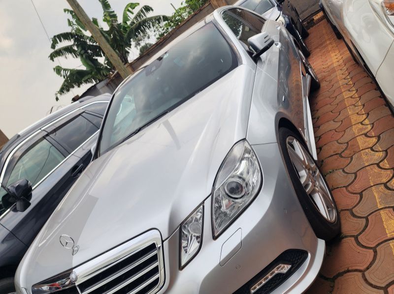 2011 Mercedes-Benz E250 pictures