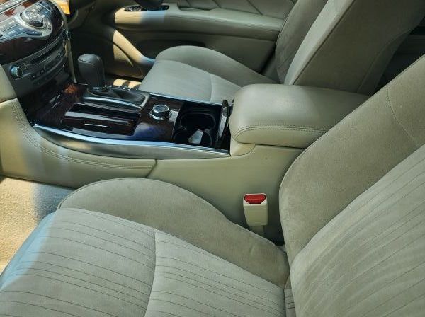 2014 Nissan Fuga pictures