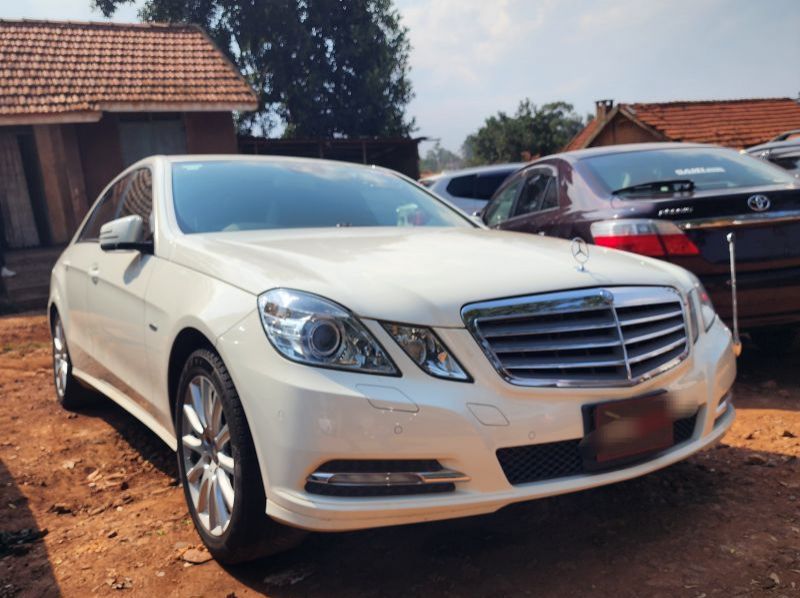 Used Mercedes-Benz E class  for sale in Kampala, Uganda