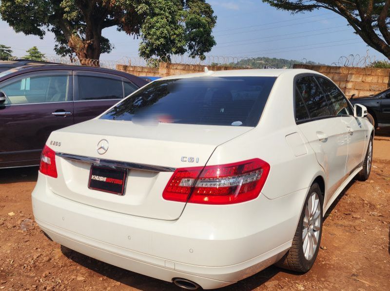 2011 Mercedes-Benz E class pictures