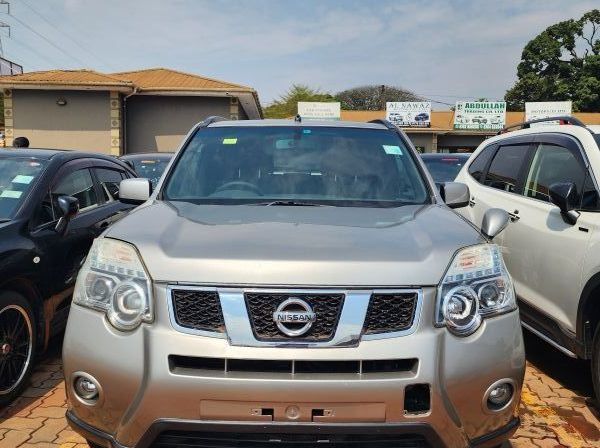 2011 Nissan X-trail pictures