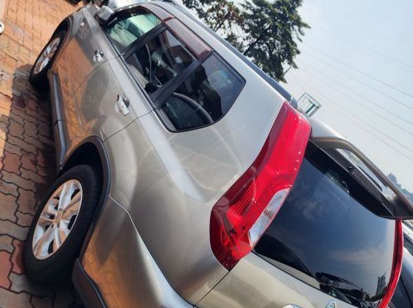 2011 Nissan X-trail pictures