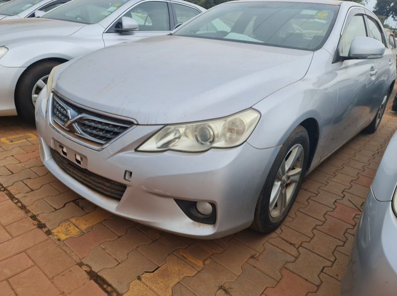 Used Toyota Mark X  for sale in Kampala, Uganda