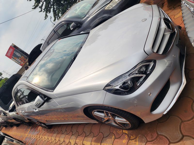 Used Mercedes-Benz E class  for sale in Kampala, Uganda