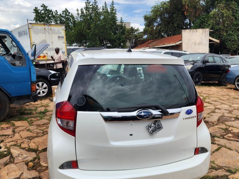 2012 Subaru Tribeca pictures