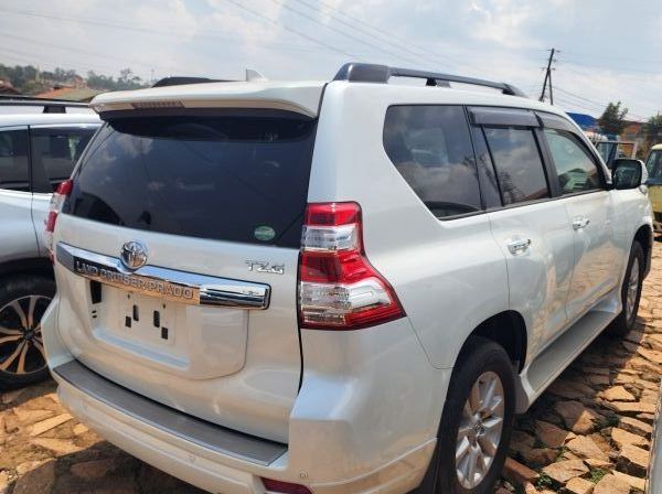 2016 Toyota PRADO pictures