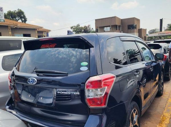 2015 Subaru Forester pictures