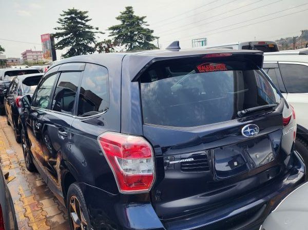 2015 Subaru Forester pictures