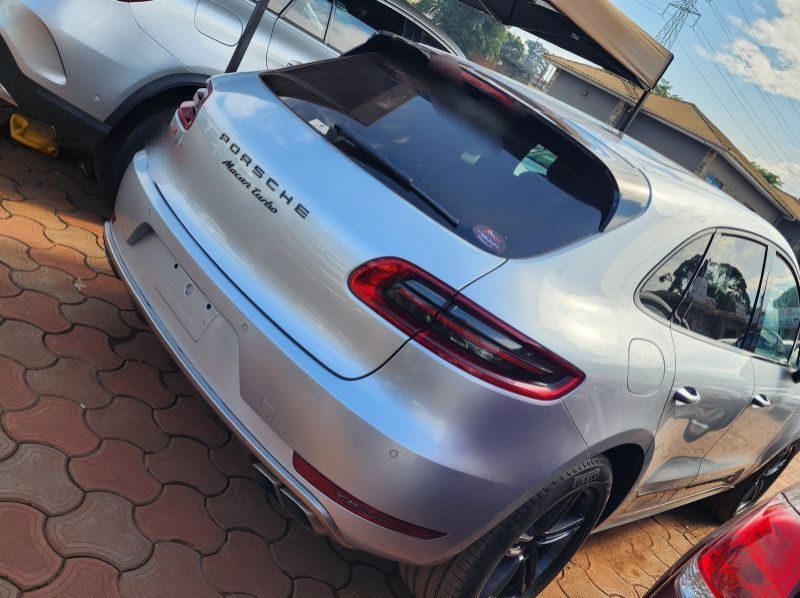 2017 Porsche cayenne pictures