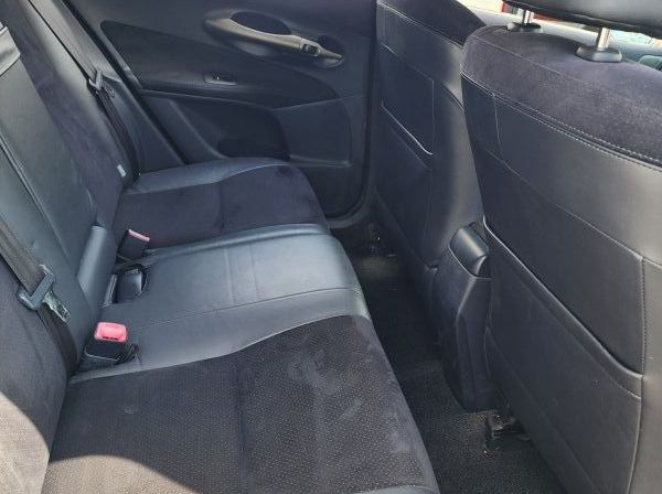 2010 Toyota Blade pictures