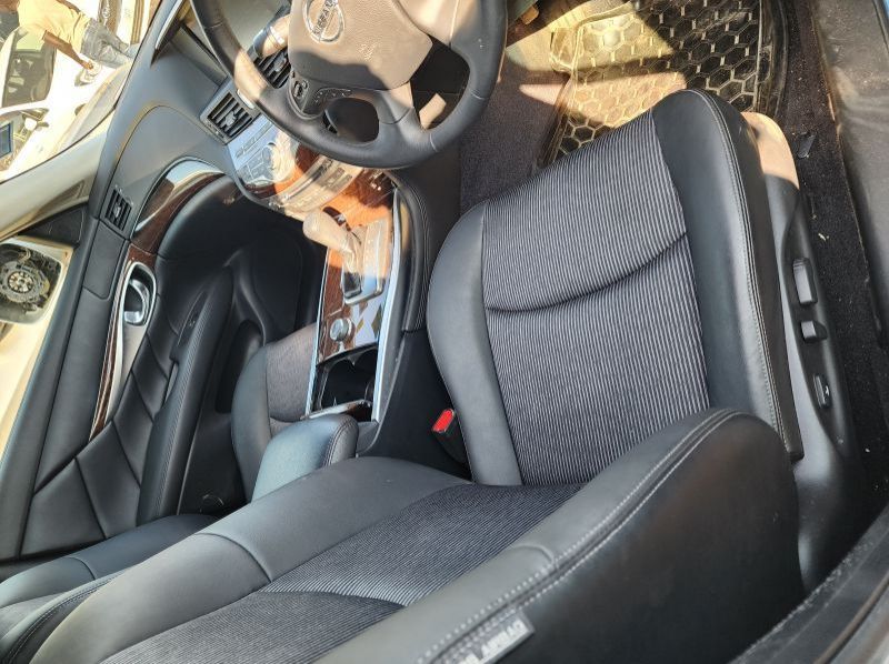 2014 Nissan Fuga pictures