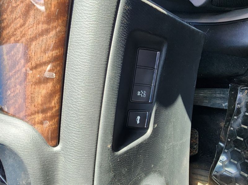 2014 Nissan Fuga pictures