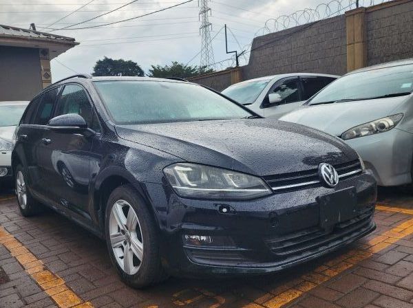 Used Volkswagen Golf  for sale in Kampala, Uganda