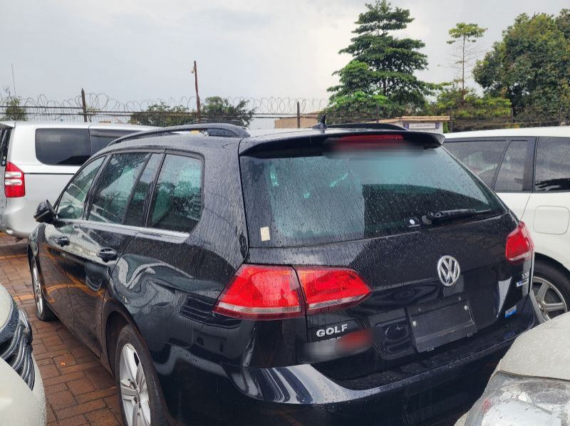 2015 Volkswagen Golf pictures