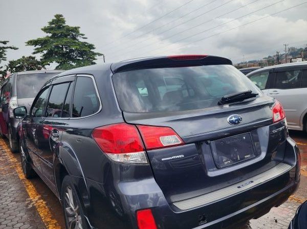 2012 Subaru OUTBACK pictures