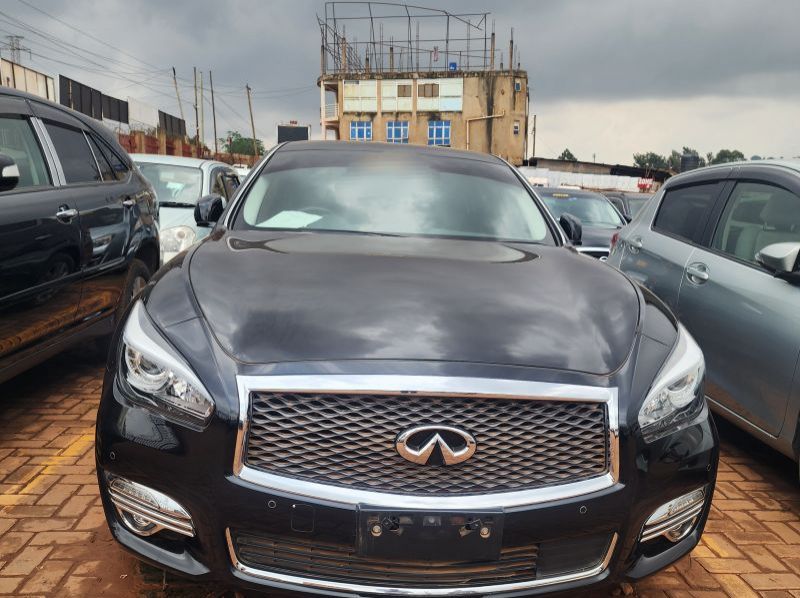 2016 Nissan Fuga pictures