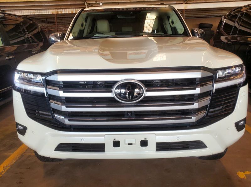 2023 Toyota Land cruiser pictures