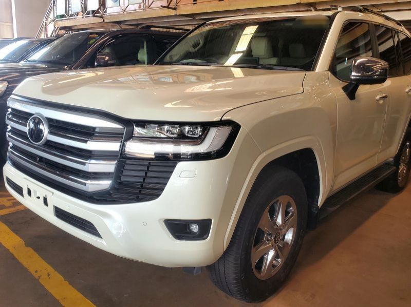2023 Toyota Land cruiser pictures