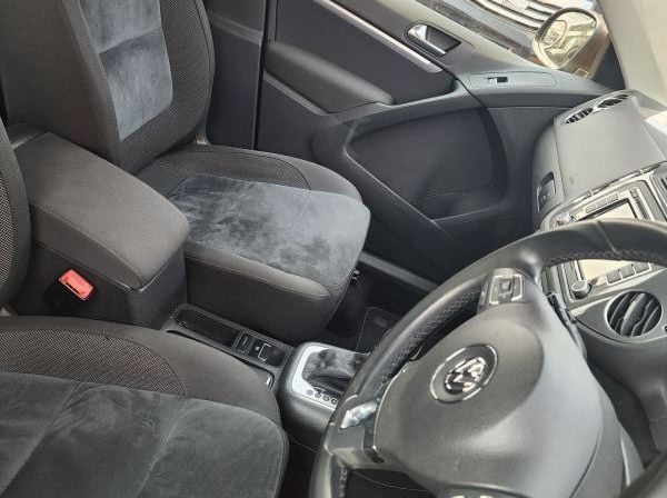 2014 Volkswagen Tiguan pictures