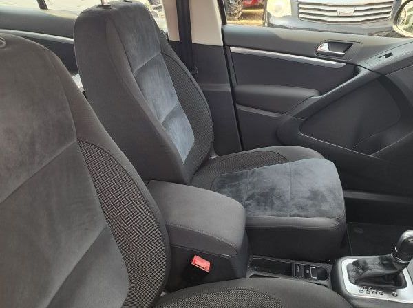 2014 Volkswagen Tiguan pictures