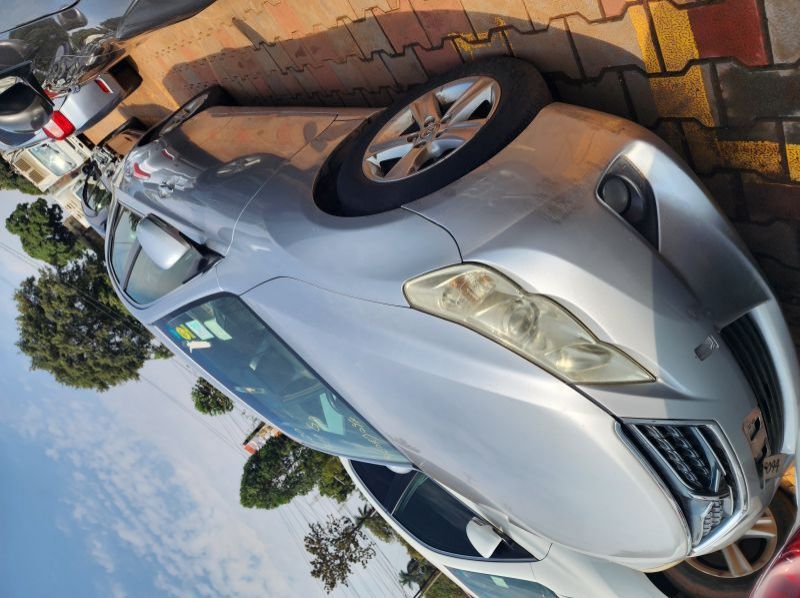 2011 Toyota Mark X pictures