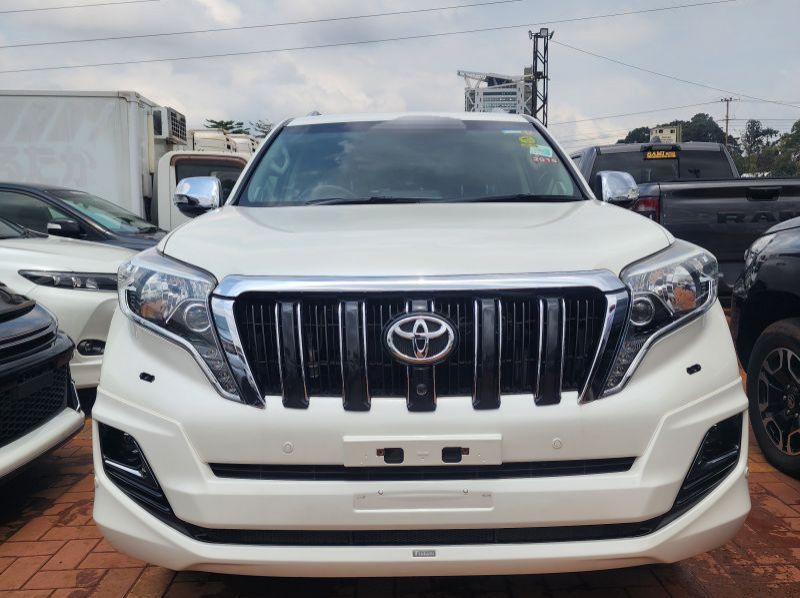 2016 Toyota Land cruiser prado pictures