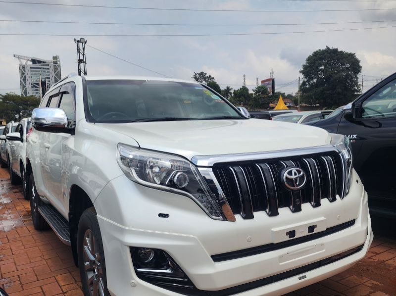 2016 Toyota Land cruiser prado pictures