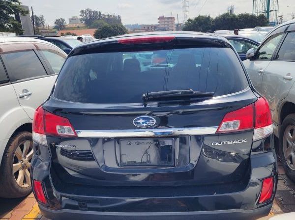 2011 Subaru OUTBACK pictures