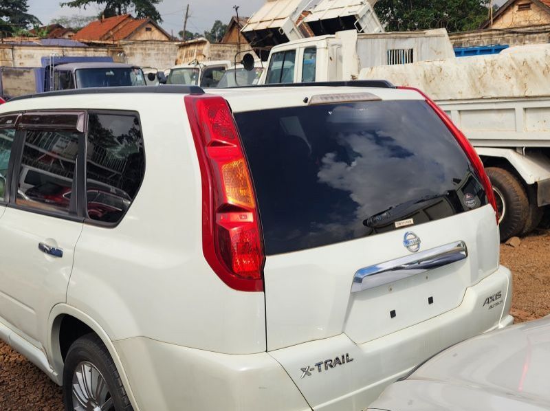 2010 Nissan X-trail pictures