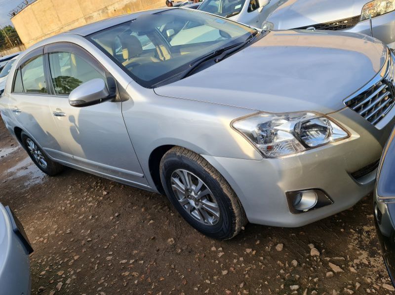 Used Toyota Premio  for sale in Kampala, Uganda
