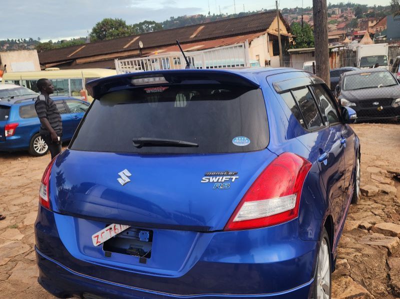 2014 Suzuki Swift pictures