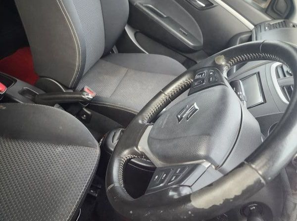 2014 Suzuki Swift pictures