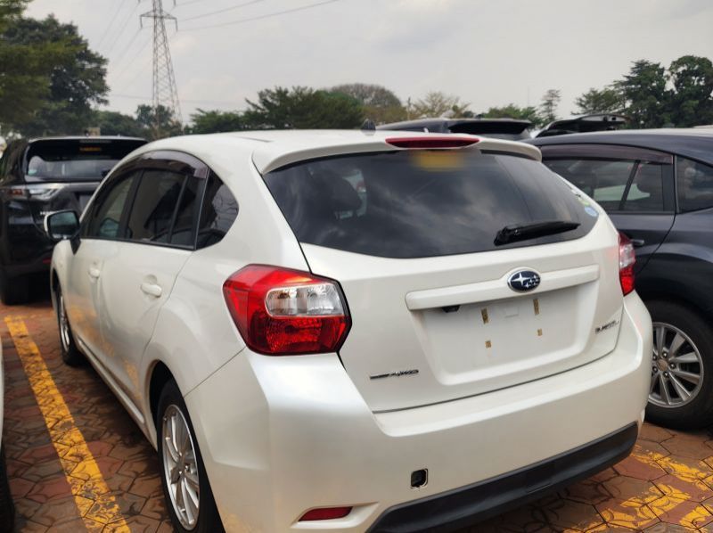 2016 Subaru Impreza pictures