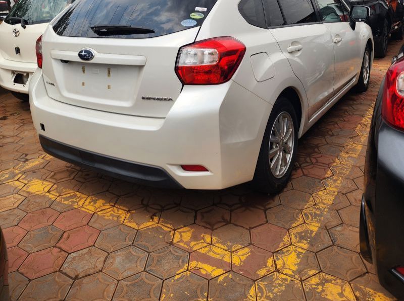 2016 Subaru Impreza pictures