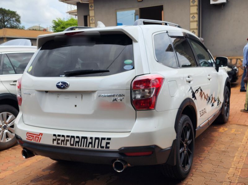 2015 Subaru Forester pictures