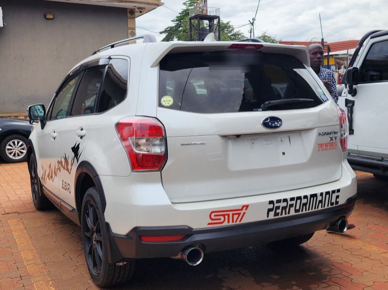 2015 Subaru Forester pictures